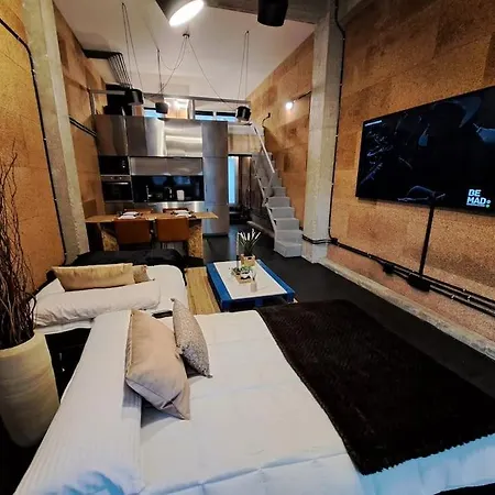 Vibescoruna - Loft Industrial Comercio アパート