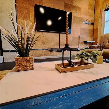 Vibescoruna - Loft Industrial Comercio * א-קורוניה